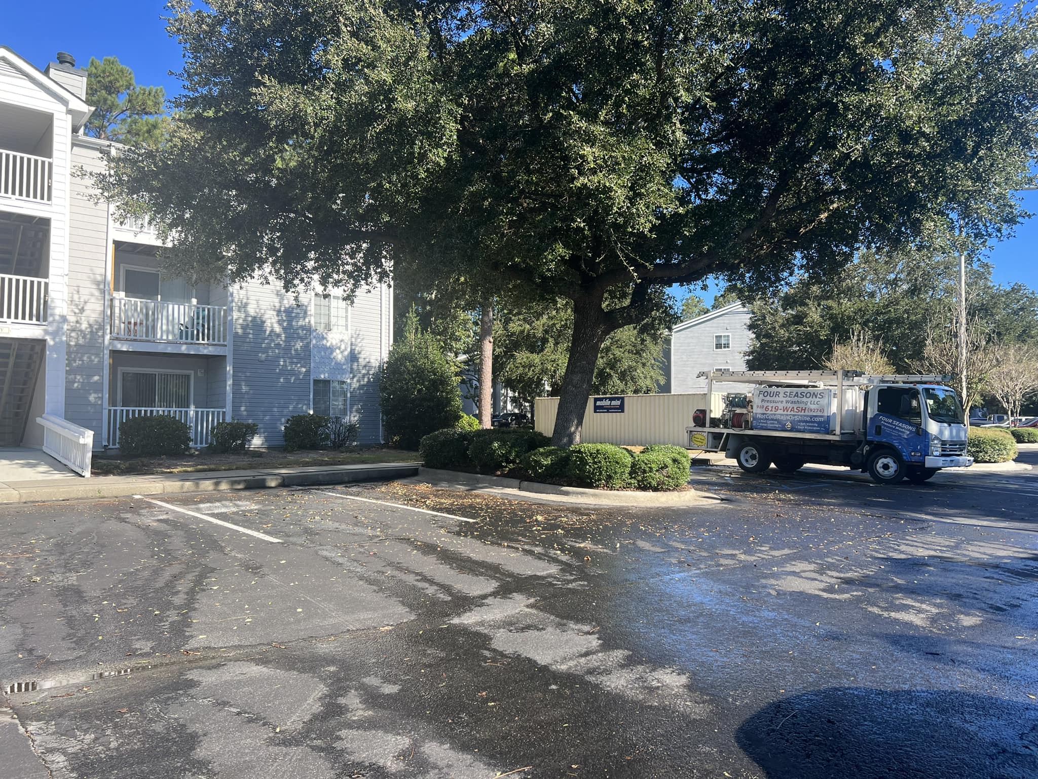 pressure washing services in Leland, NC